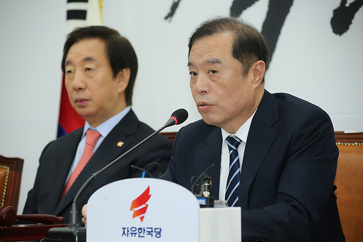 제목 노출 영역입니다 이미지