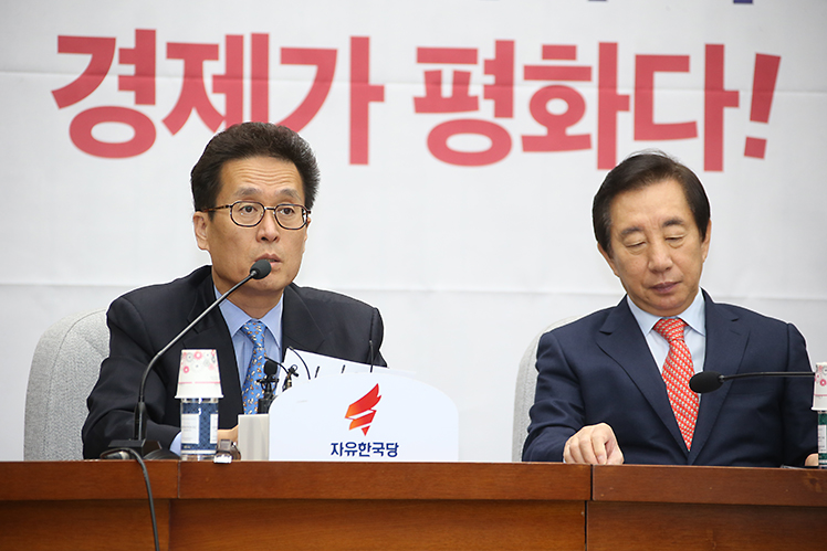 제목 노출 영역입니다 이미지