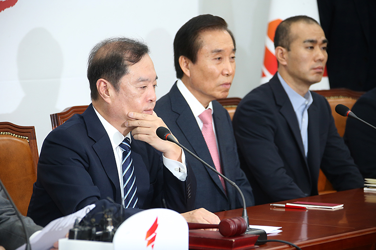 제목 노출 영역입니다 이미지