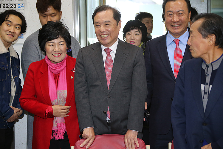 제목 노출 영역입니다 이미지