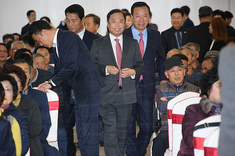 제목 노출 영역입니다 이미지