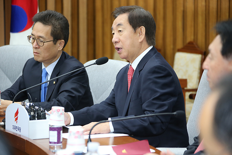 제목 노출 영역입니다 이미지