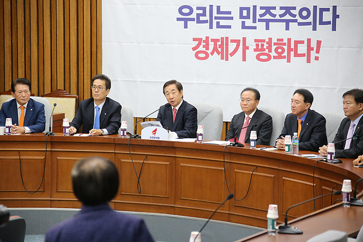 제목 노출 영역입니다 이미지