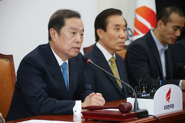 제목 노출 영역입니다 이미지