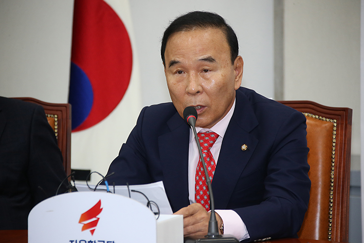 제목 노출 영역입니다 이미지