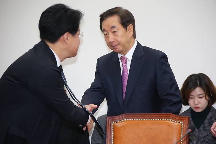 제목 노출 영역입니다 이미지