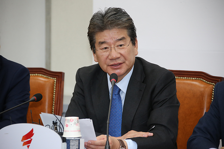 제목 노출 영역입니다 이미지