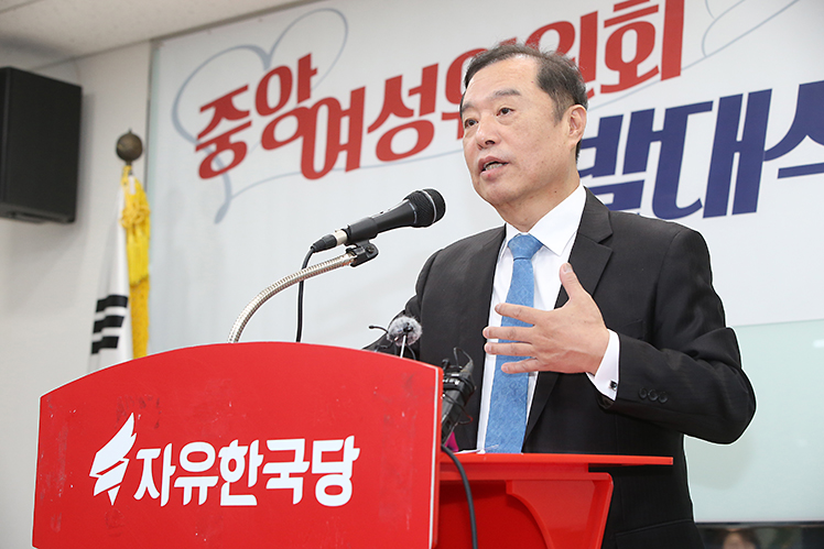 제목 노출 영역입니다 이미지
