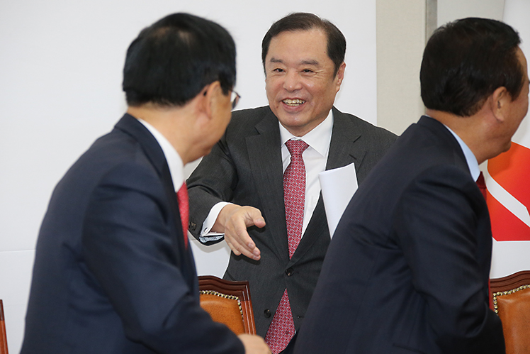 제목 노출 영역입니다 이미지