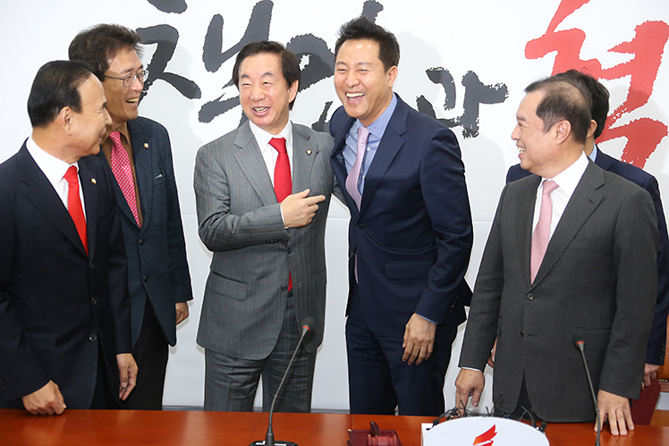 제목 노출 영역입니다 이미지