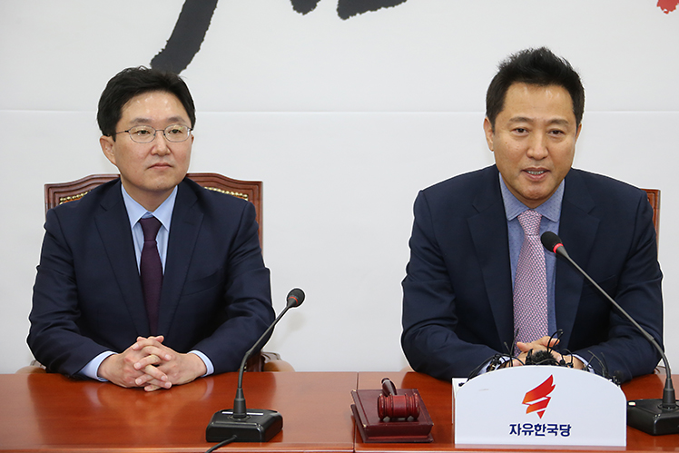 제목 노출 영역입니다 이미지
