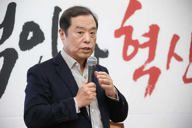 제목 노출 영역입니다 이미지