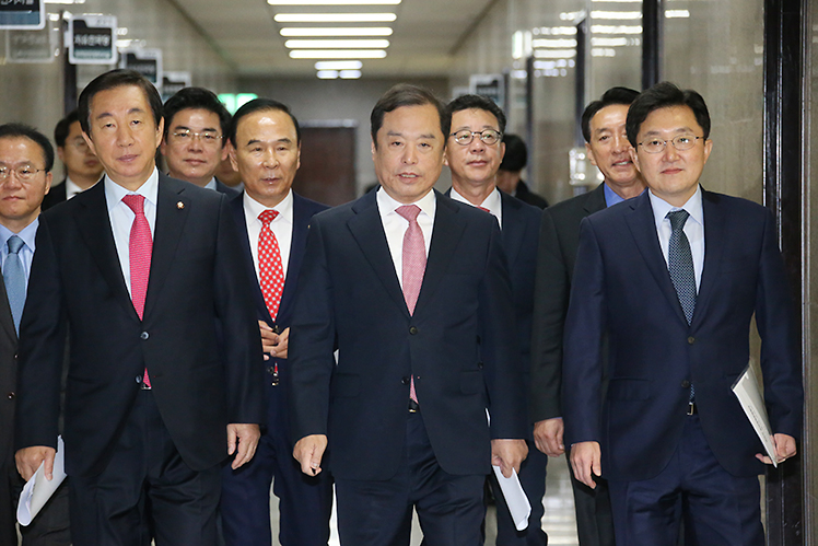 제목 노출 영역입니다 이미지
