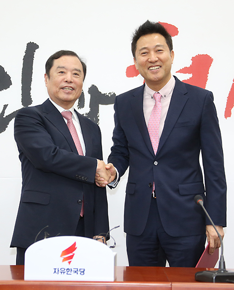 제목 노출 영역입니다 이미지