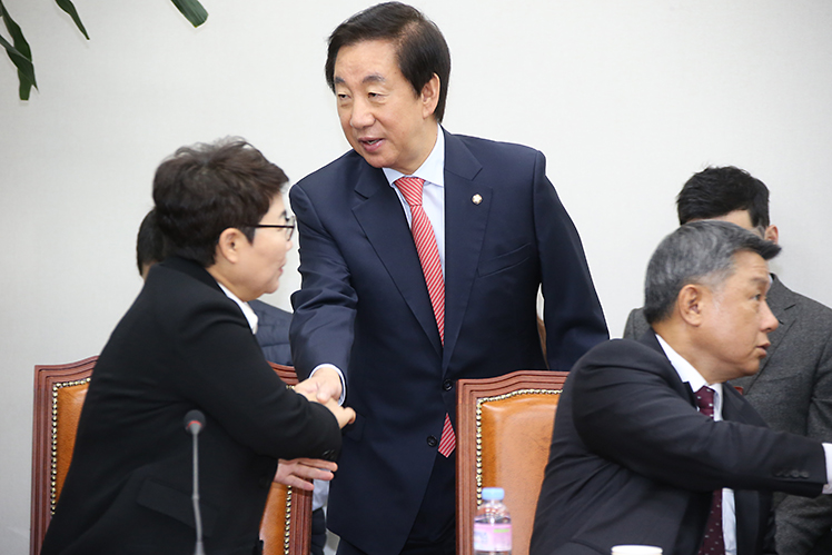 제목 노출 영역입니다 이미지