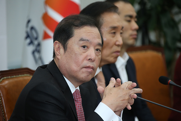 제목 노출 영역입니다 이미지
