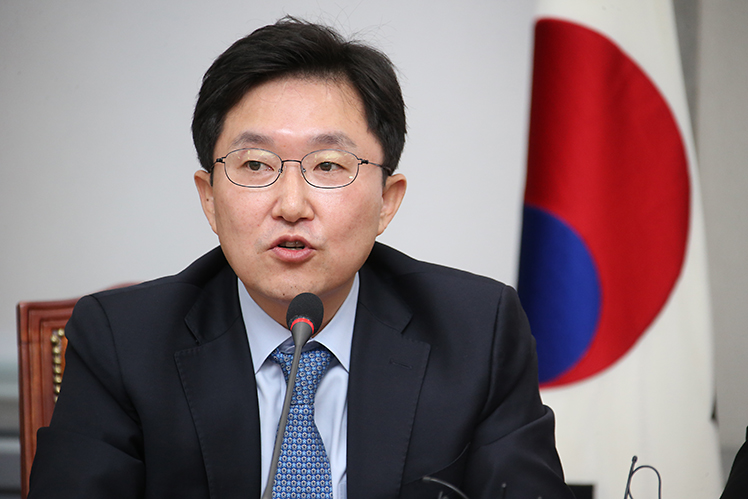 제목 노출 영역입니다 이미지