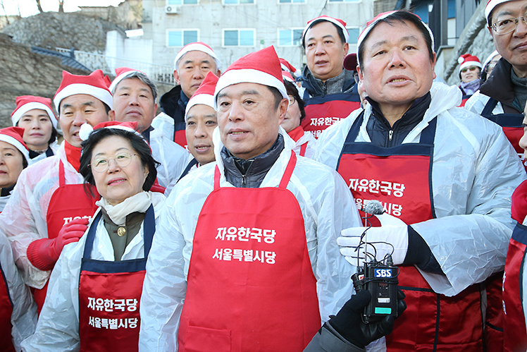 제목 노출 영역입니다 이미지