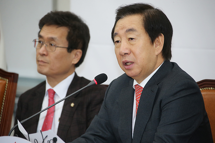제목 노출 영역입니다 이미지