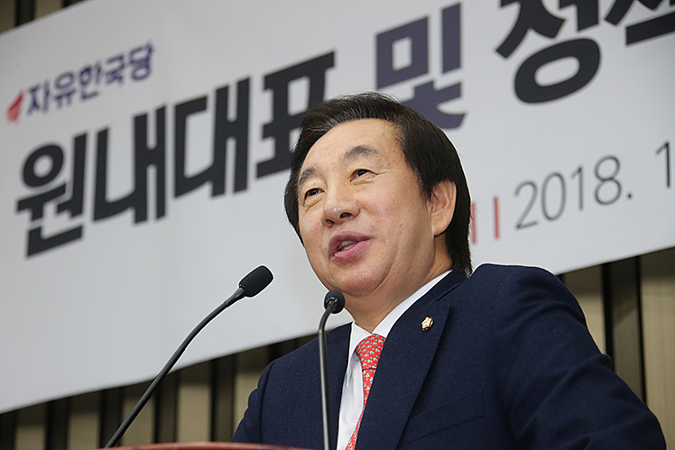 제목 노출 영역입니다 이미지