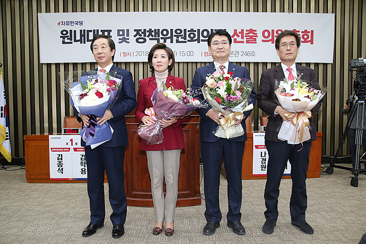 제목 노출 영역입니다 이미지
