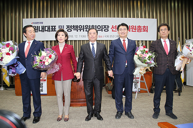 제목 노출 영역입니다 이미지