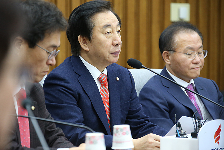 제목 노출 영역입니다 이미지