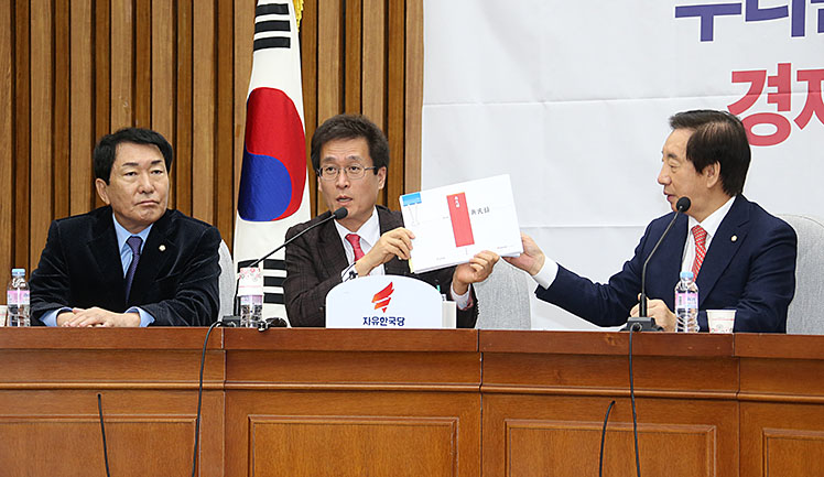 제목 노출 영역입니다 이미지
