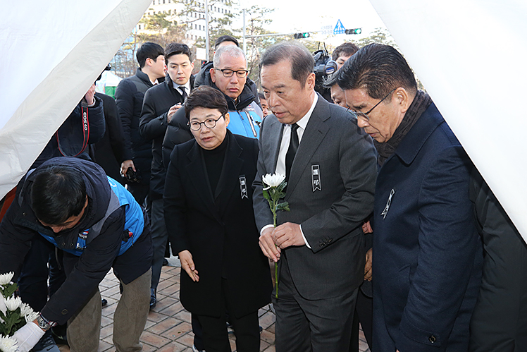 제목 노출 영역입니다 이미지