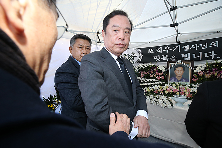 제목 노출 영역입니다 이미지