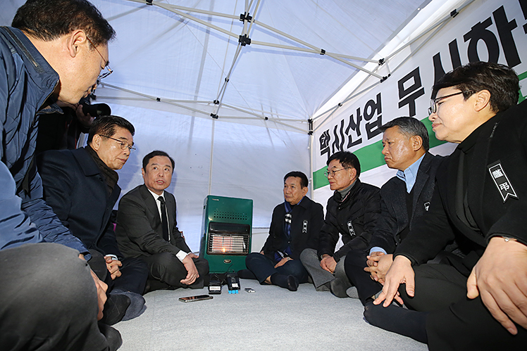 제목 노출 영역입니다 이미지