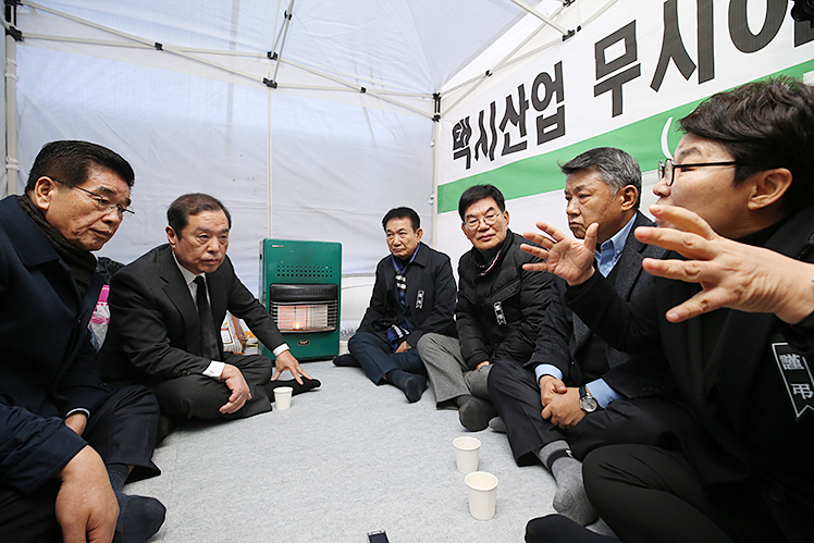제목 노출 영역입니다 이미지