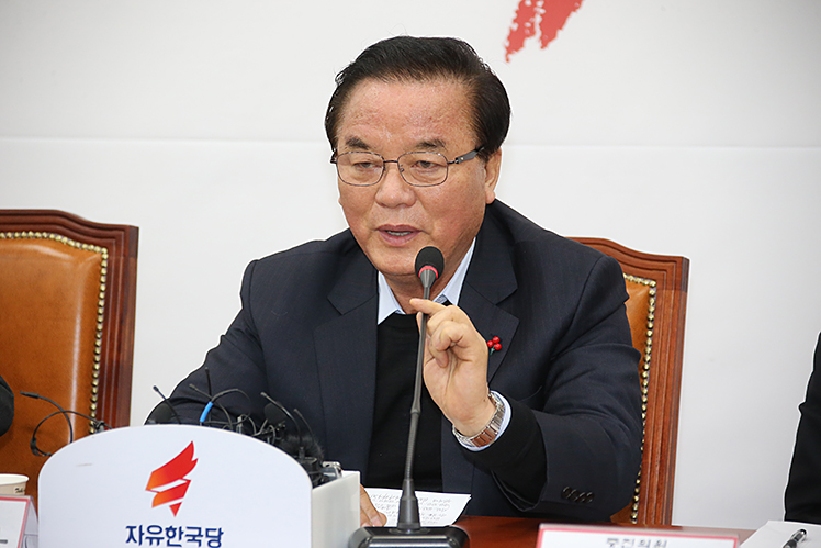 제목 노출 영역입니다 이미지
