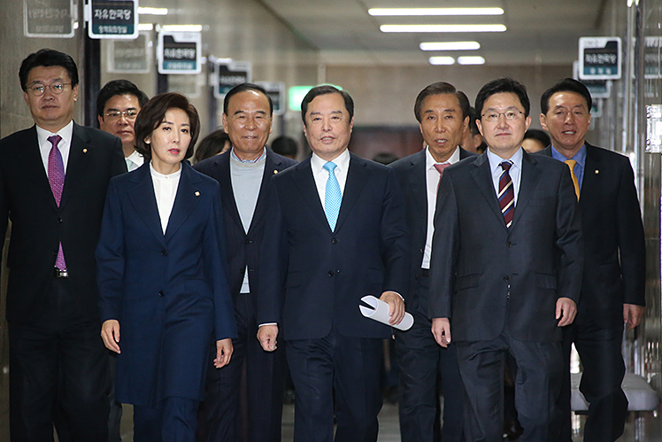 제목 노출 영역입니다 이미지
