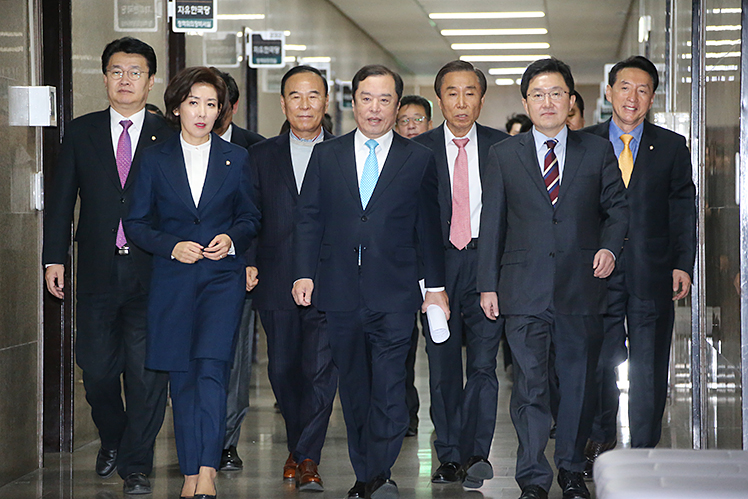 제목 노출 영역입니다 이미지