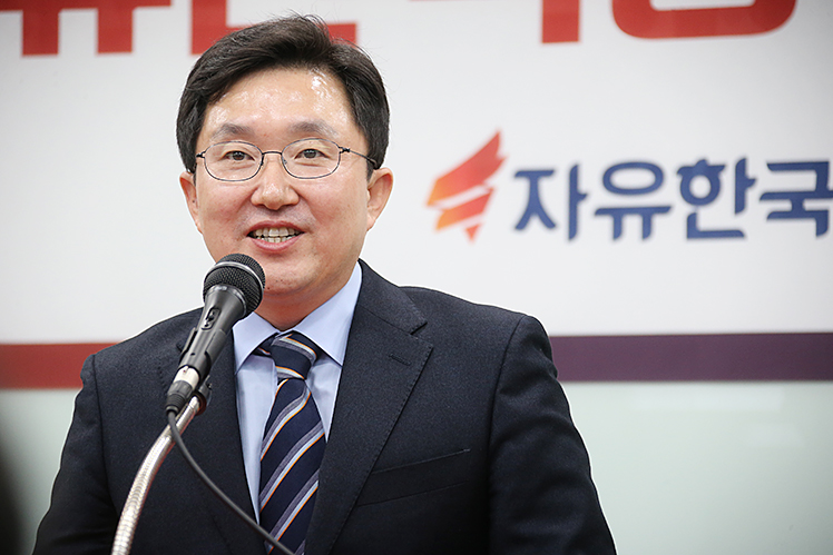 제목 노출 영역입니다 이미지