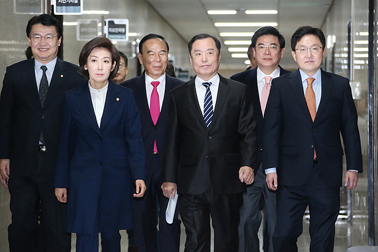 제목 노출 영역입니다 이미지
