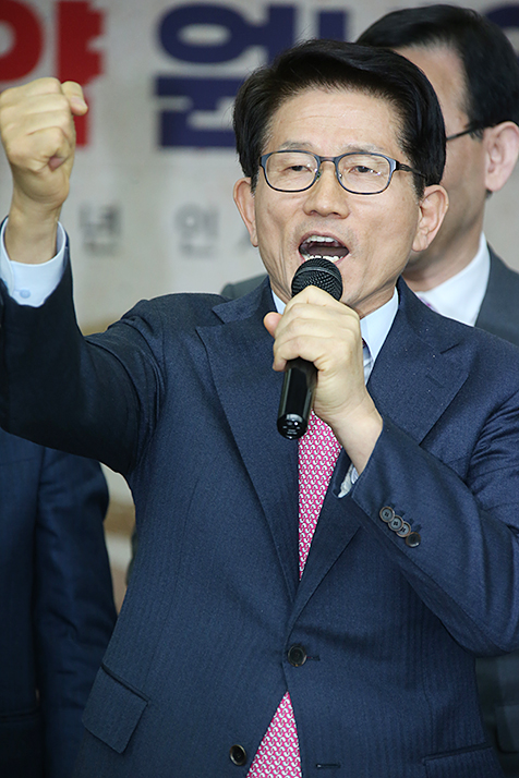 제목 노출 영역입니다 이미지
