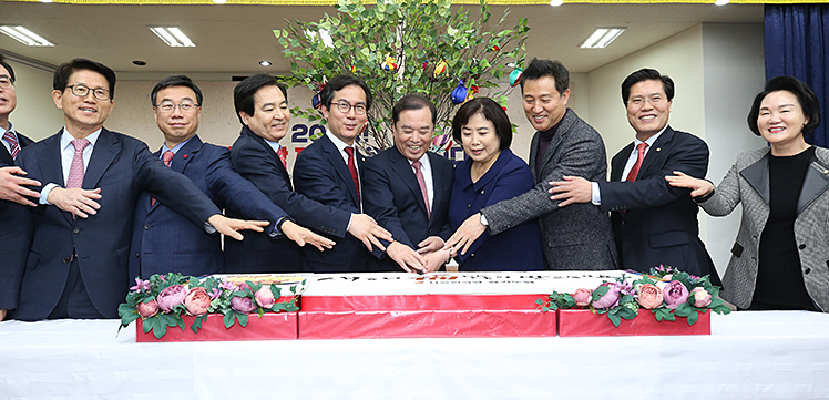 제목 노출 영역입니다 이미지