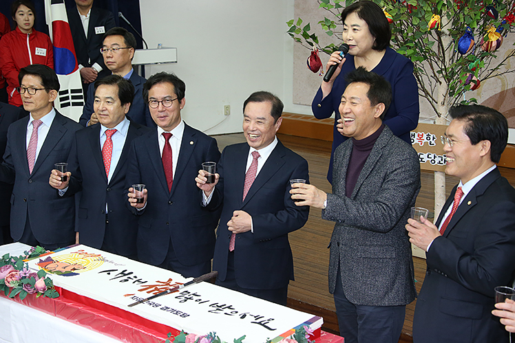 제목 노출 영역입니다 이미지