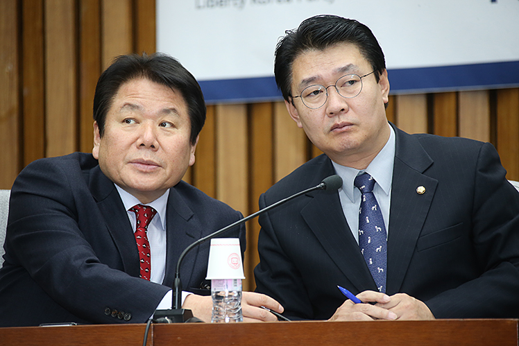 제목 노출 영역입니다 이미지