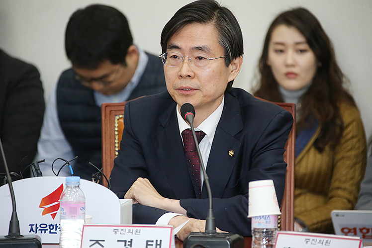 제목 노출 영역입니다 이미지