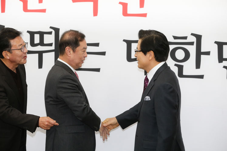 제목 노출 영역입니다 이미지