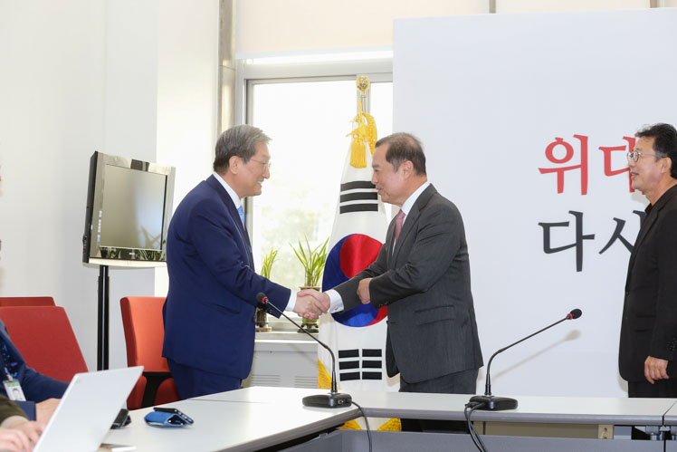 제목 노출 영역입니다 이미지