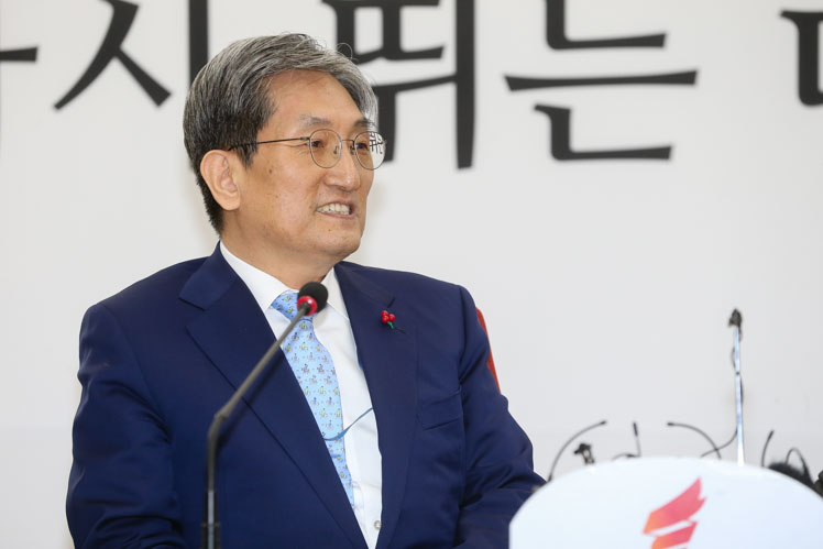 제목 노출 영역입니다 이미지
