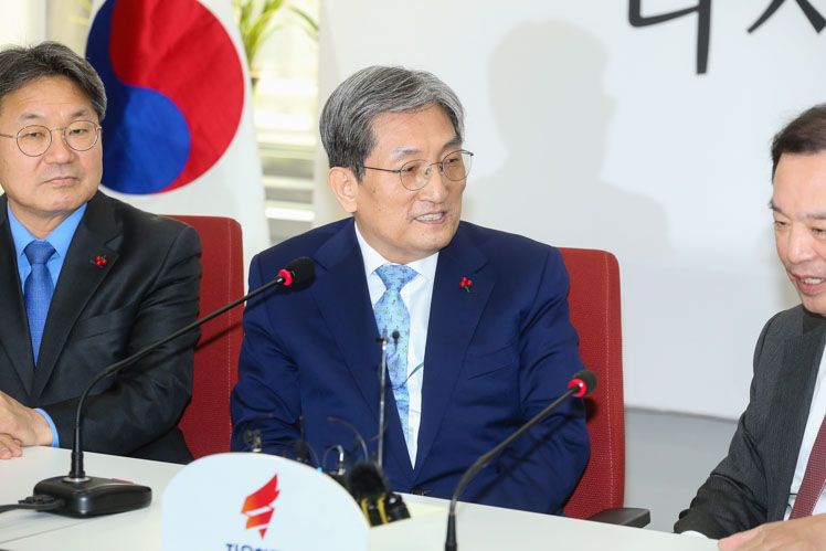 제목 노출 영역입니다 이미지