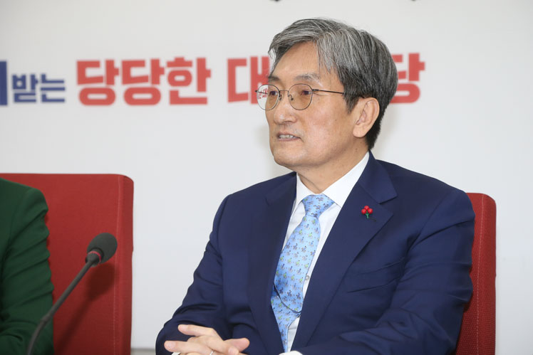 제목 노출 영역입니다 이미지