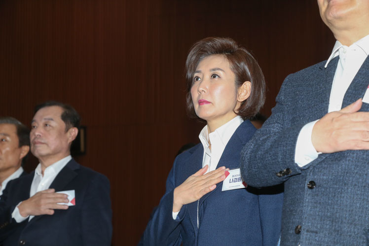 제목 노출 영역입니다 이미지