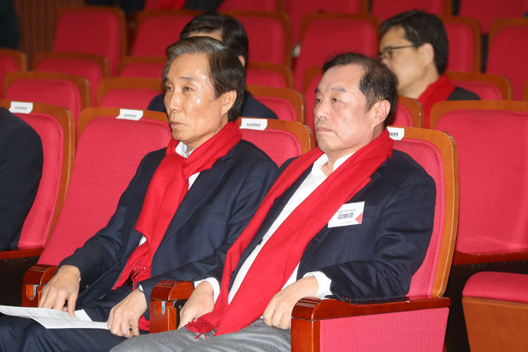 제목 노출 영역입니다 이미지