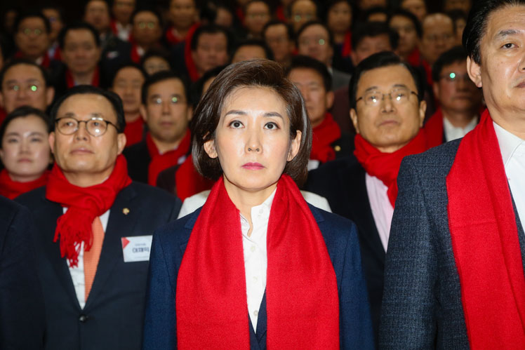 제목 노출 영역입니다 이미지